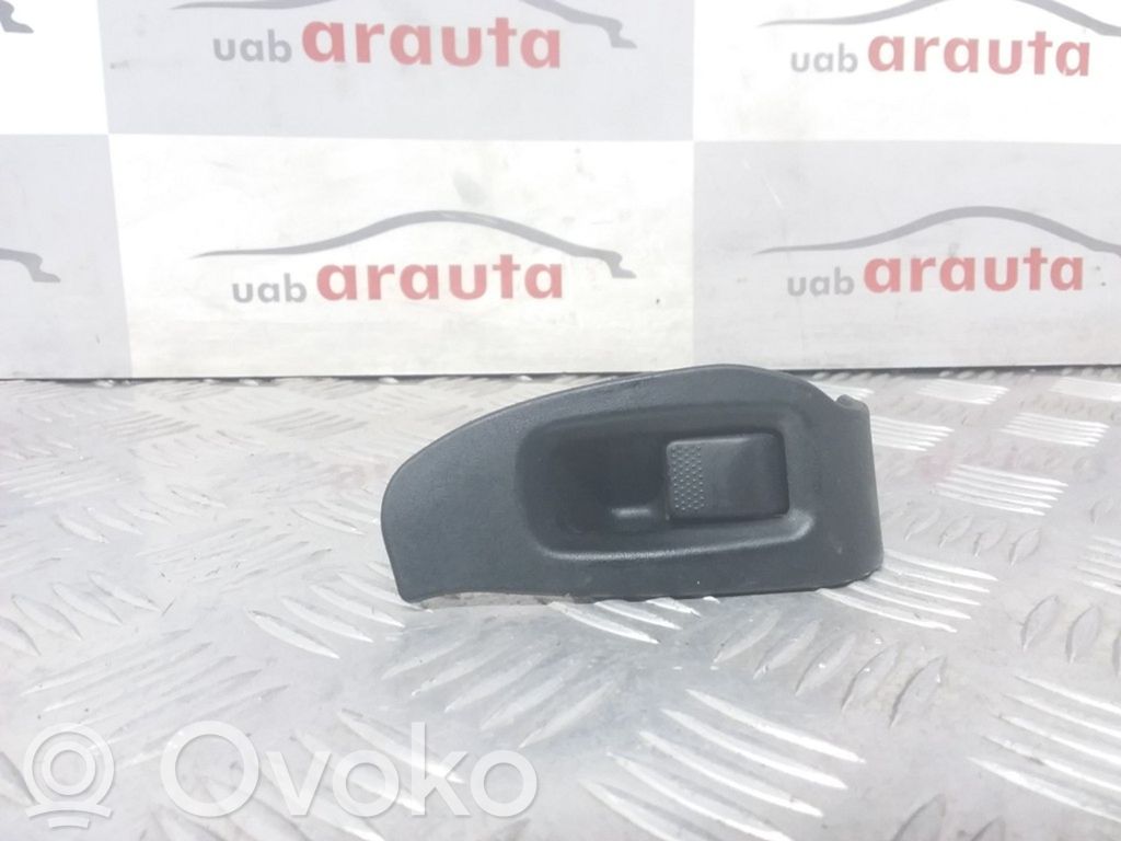 Subaru Legacy Electric window control switch 