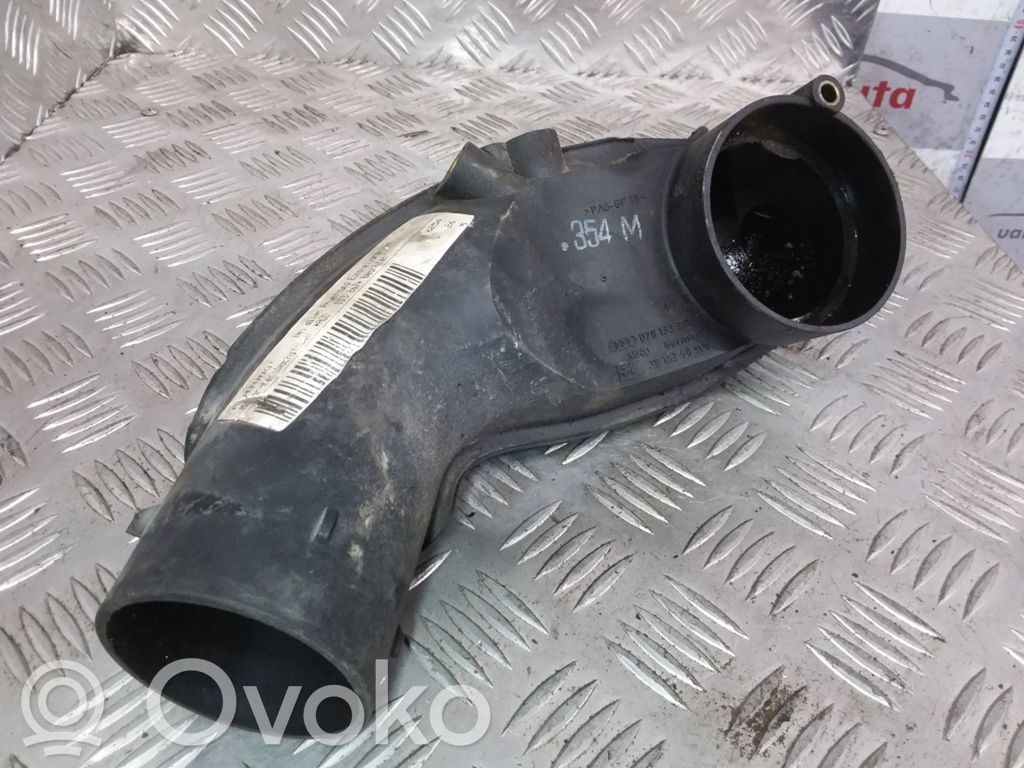 Volkswagen PASSAT B5 Repuesto del conducto de ventilación 