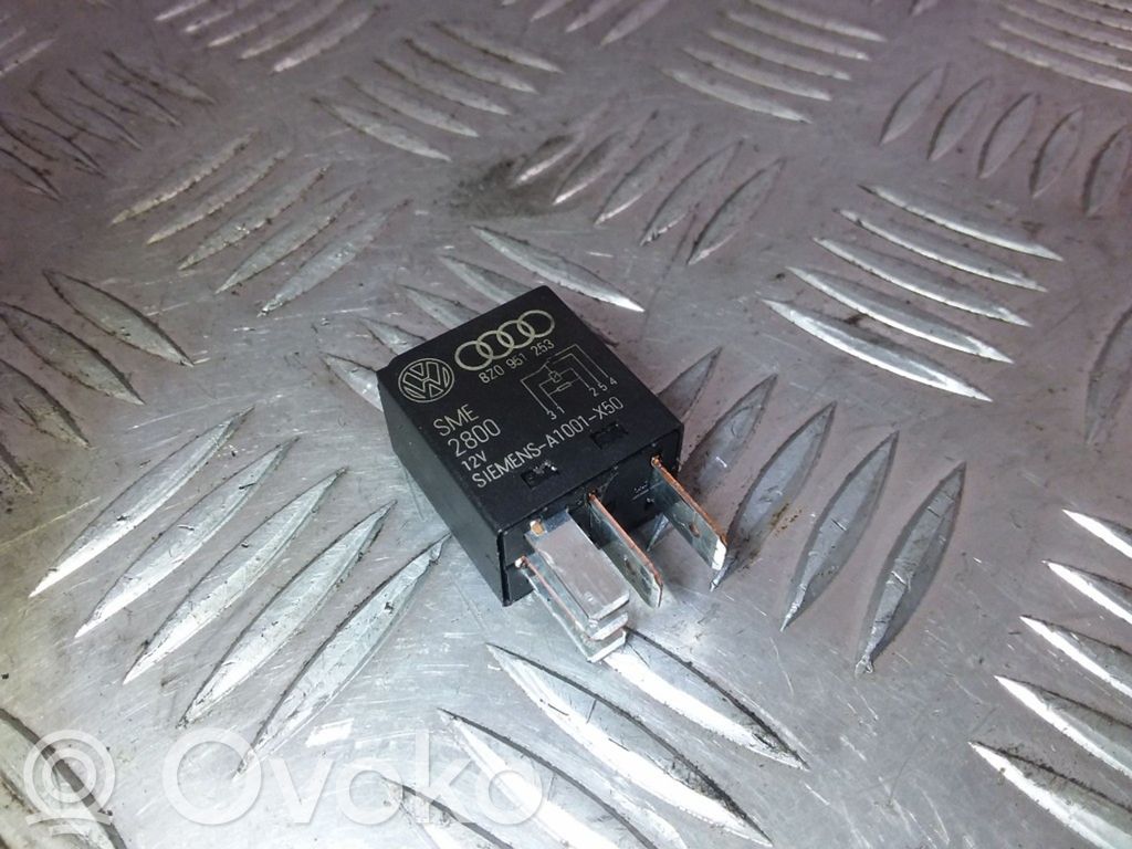 Audi A4 S4 B5 8D Sonstige Relais 