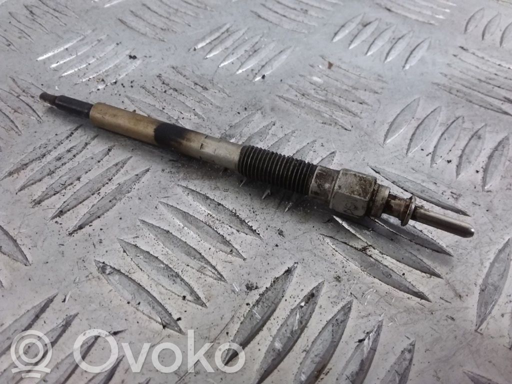 Opel Astra H Glow plug 