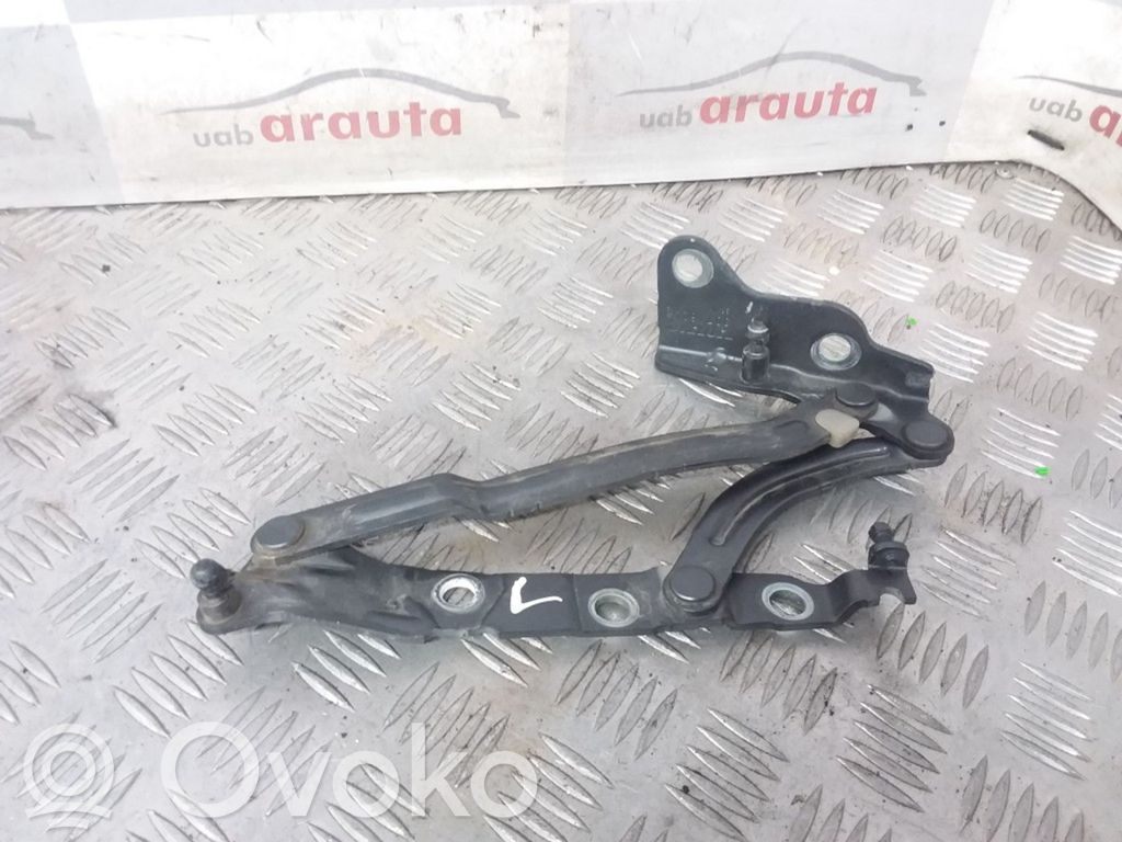 Volvo S40 Tailgate/trunk/boot hinge 