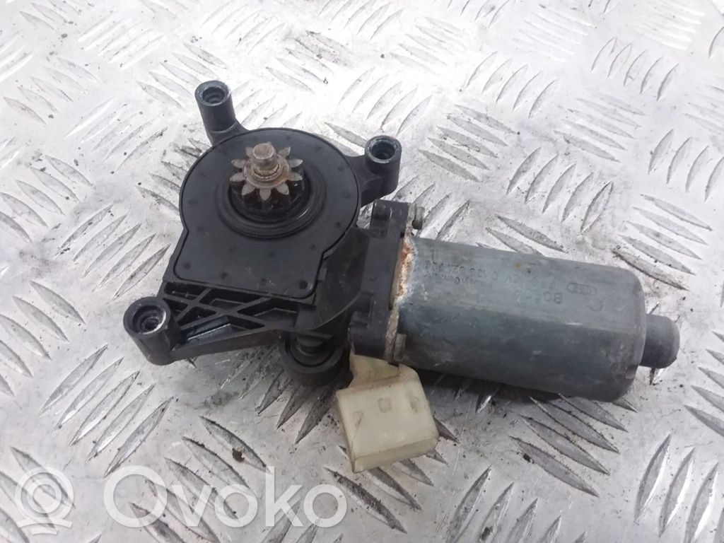 Mercedes-Benz E W210 Silnik regulatora szyby drzwi przednich 