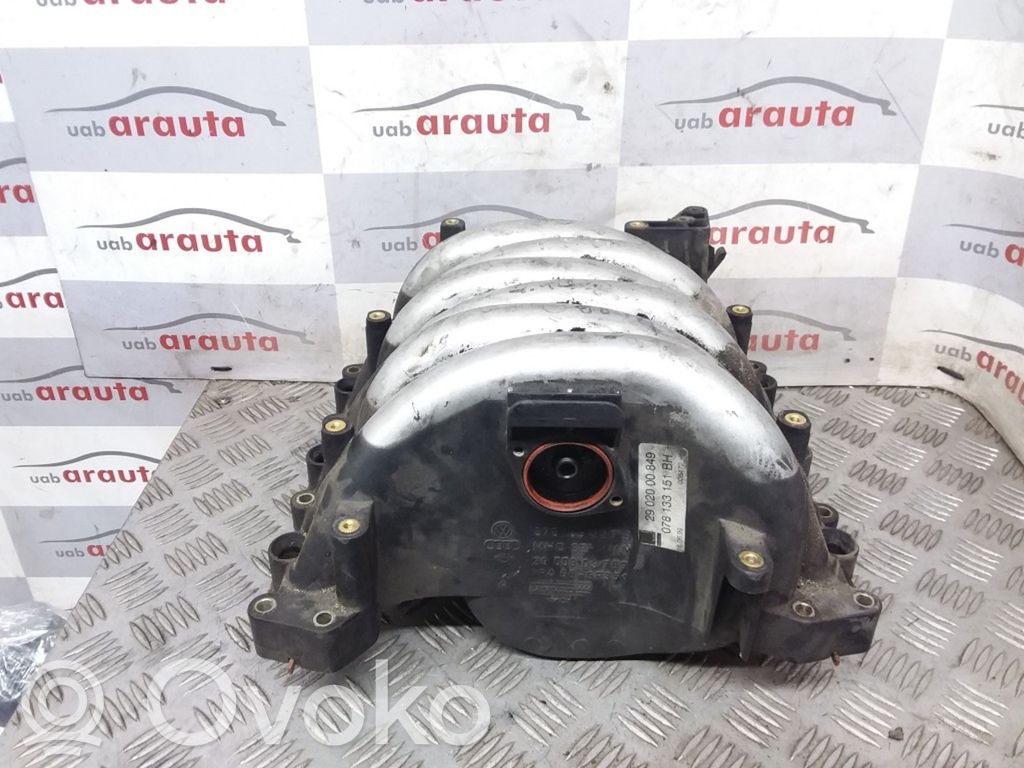 Audi A6 S6 C5 4B Colector de admisión 
