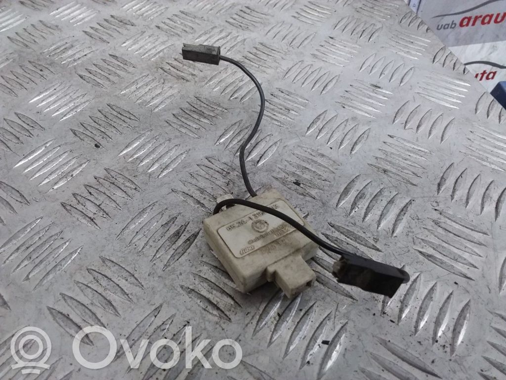 BMW 3 E36 Kita rėlė 