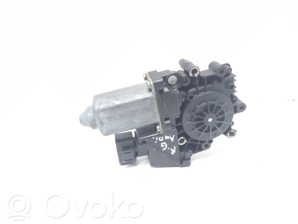 Audi A6 S6 C5 4B Silniczek podnoszenia szyby drzwi tylnych 