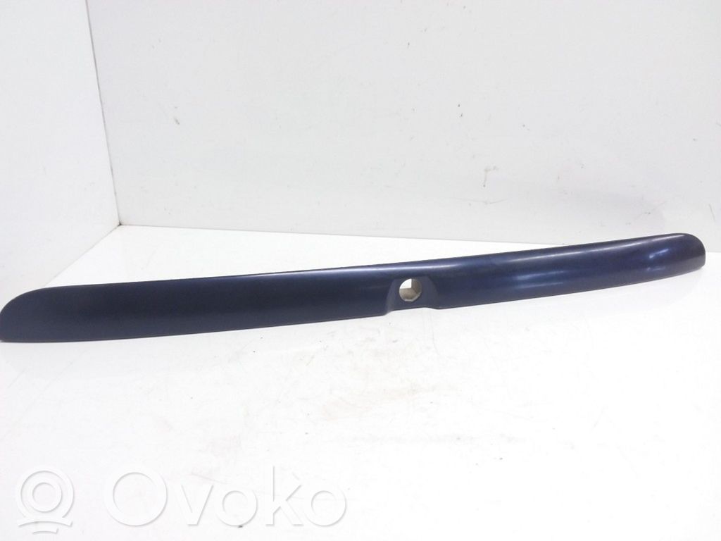 Audi A4 S4 B5 8D Garniture de hayon 