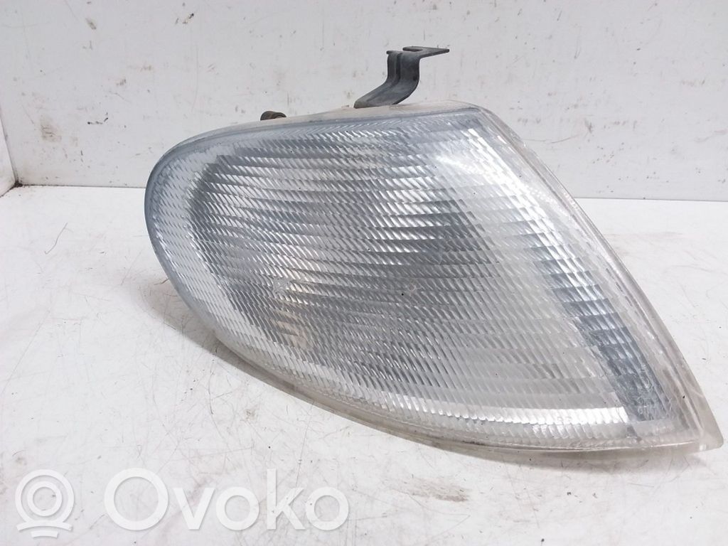 Seat Alhambra (Mk1) Front indicator light 