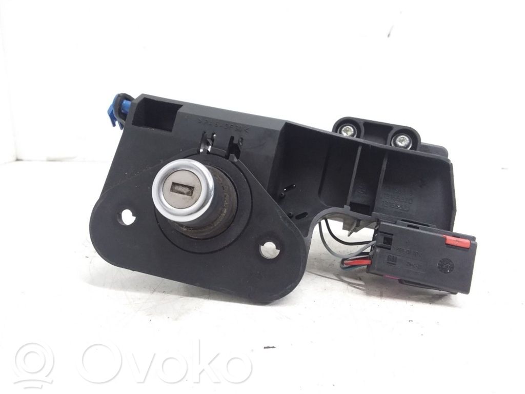 Opel Meriva A Tailgate exterior lock 