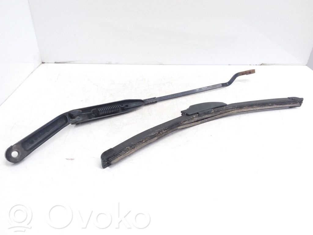 Opel Vectra B Wischerarm vorne 