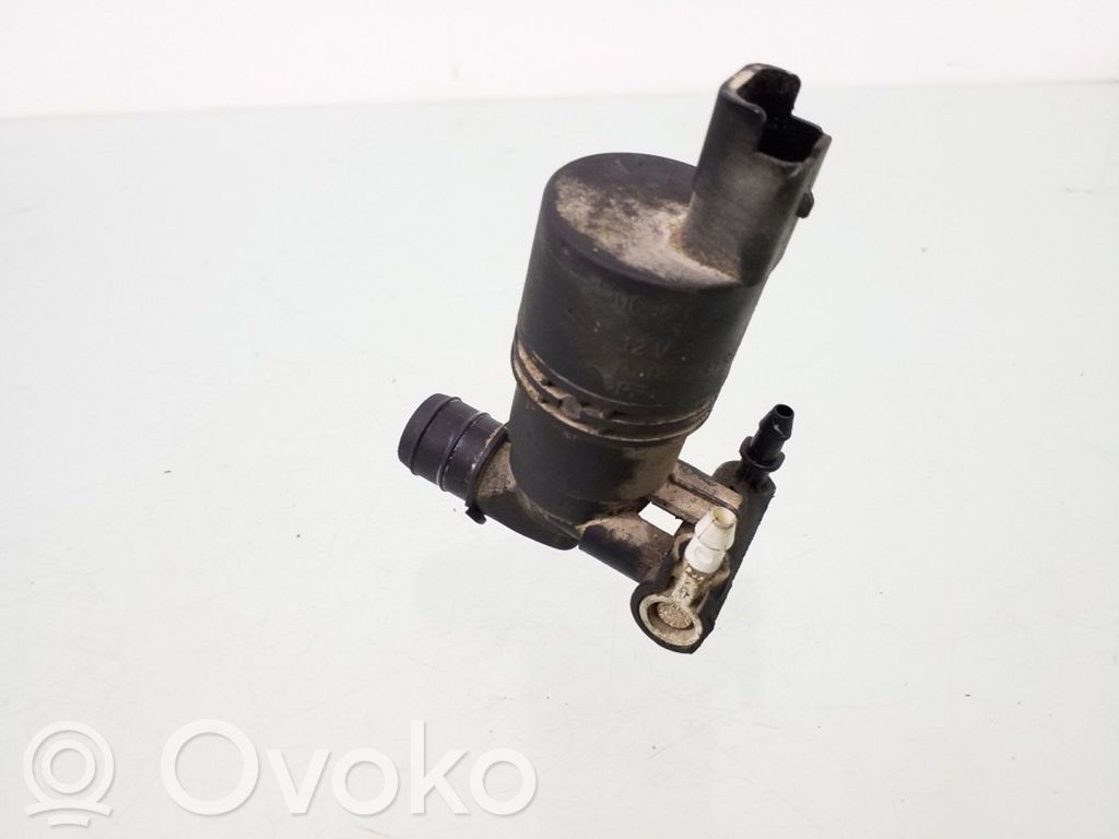 Renault Laguna II Windscreen/windshield washer pump 