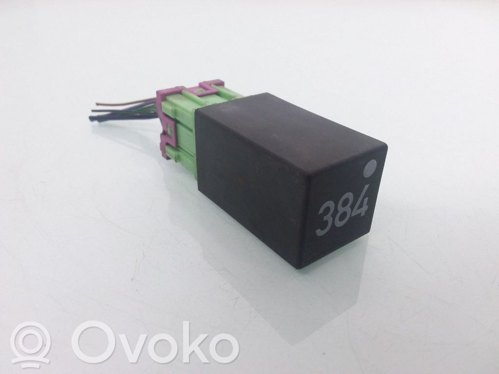 Volkswagen PASSAT B5 Other relay 