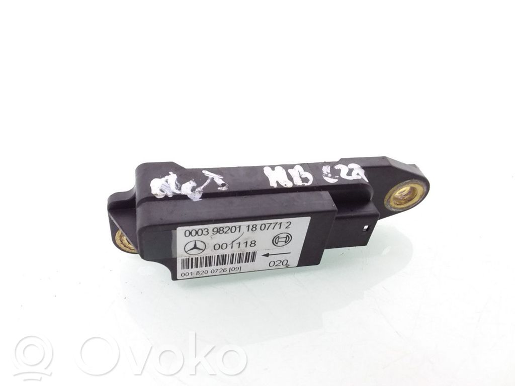 Czujnik uderzenia Airbag   0018200726,001118,000399201180772