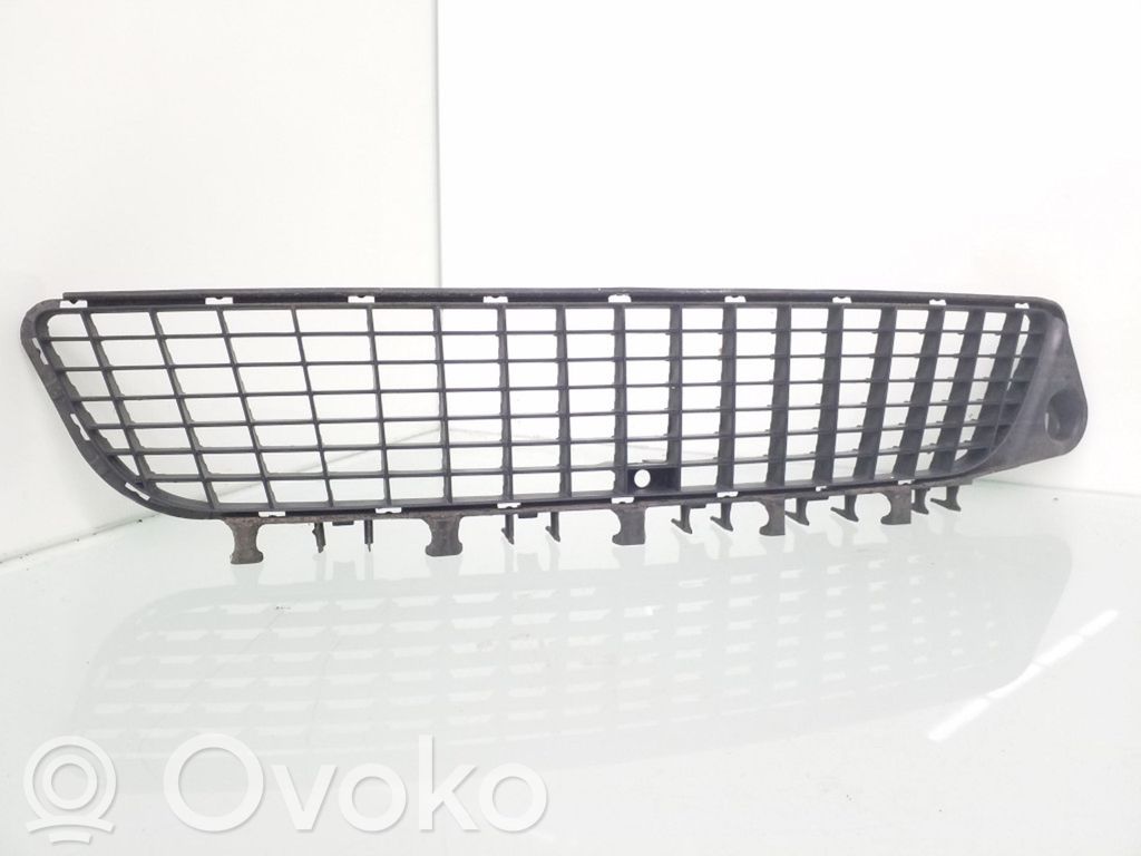 Opel Vectra C Rejilla inferior del parachoques delantero 