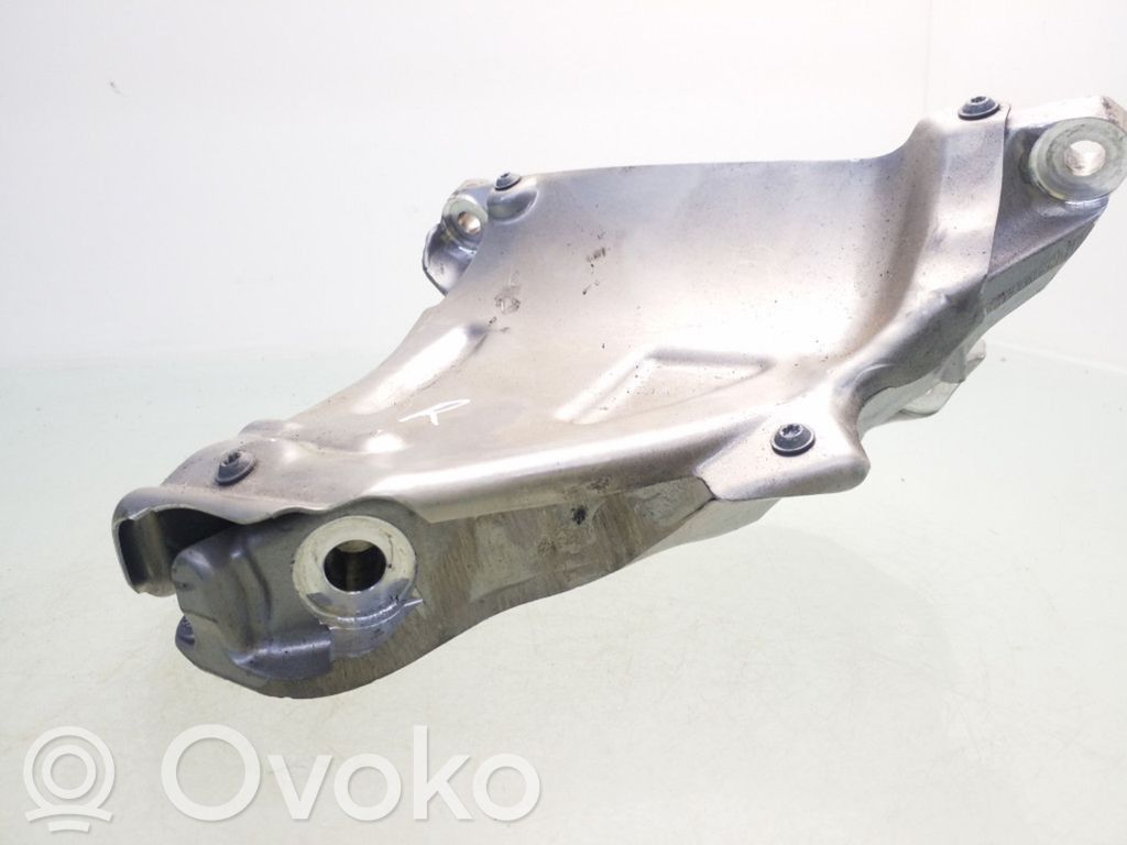 BMW X5 F15 Engine mounting bracket 