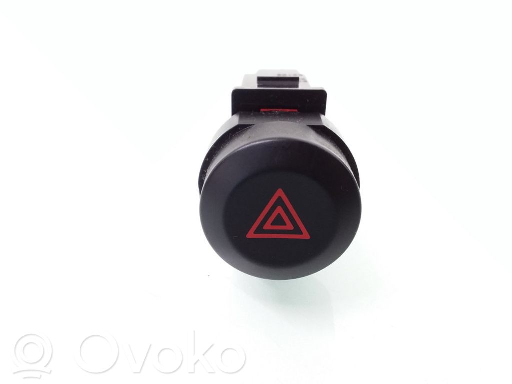 KIA Sorento Hazard light switch 