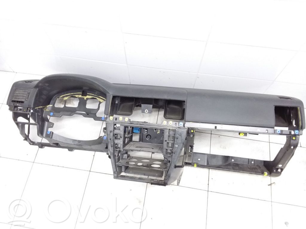 Opel Vectra C Панель 
