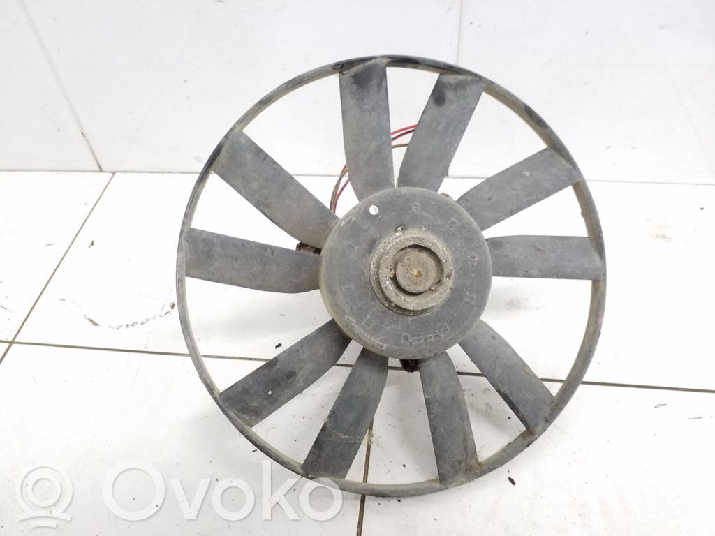 Volkswagen Golf III Elektryczny wentylator chłodnicy 
