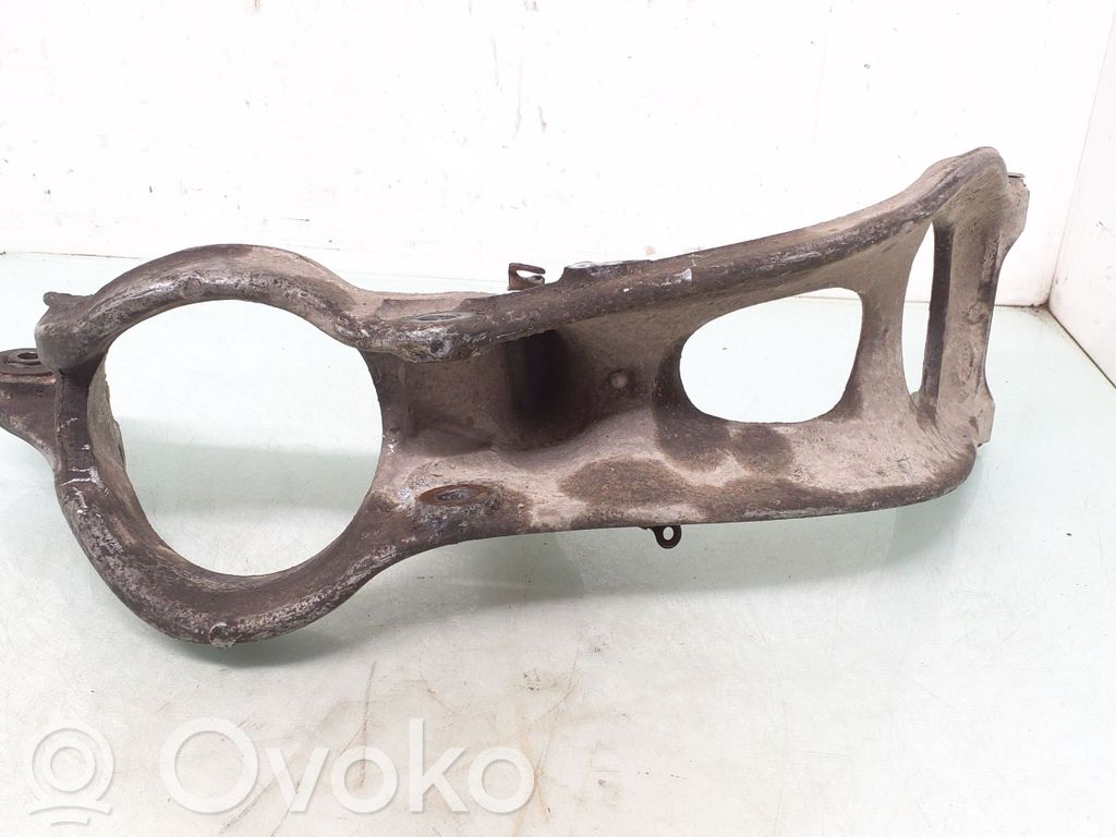 Citroen C5 Front wheel hub spindle knuckle 