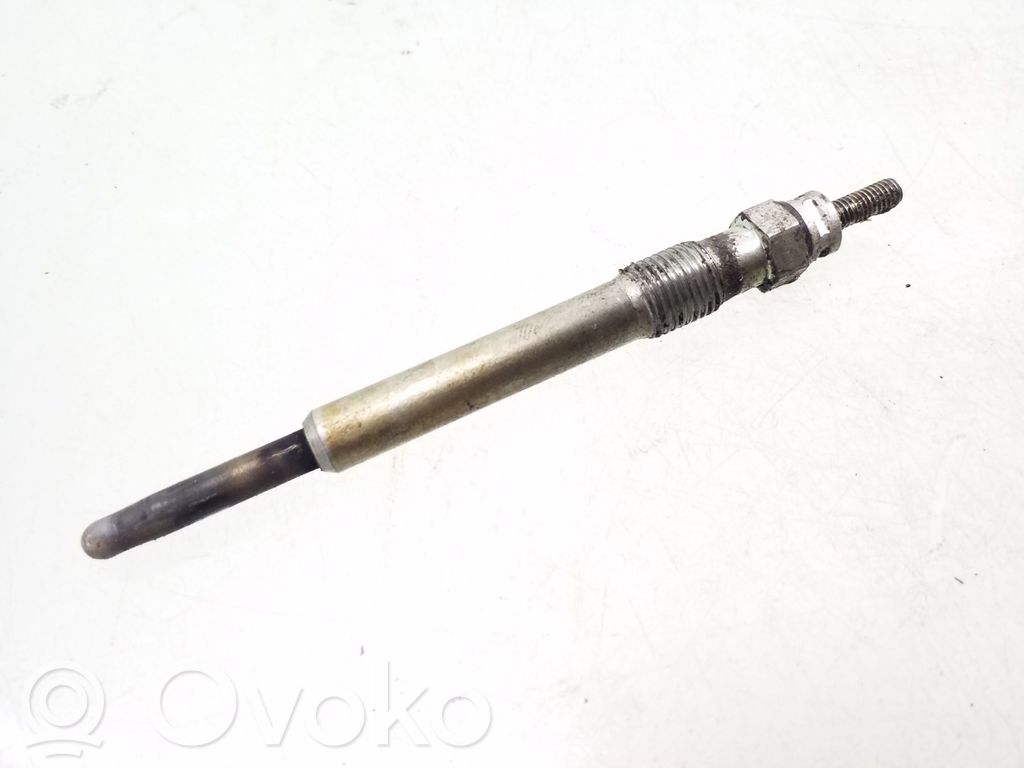 Peugeot 406 Bujie incandescentă 