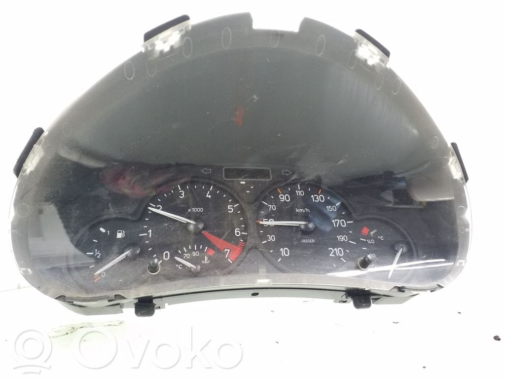 Peugeot 206 Nopeusmittari (mittaristo) 