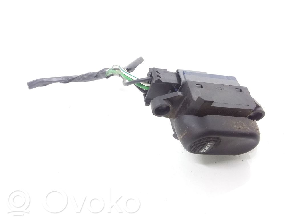 Chrysler PT Cruiser Central locking switch button 