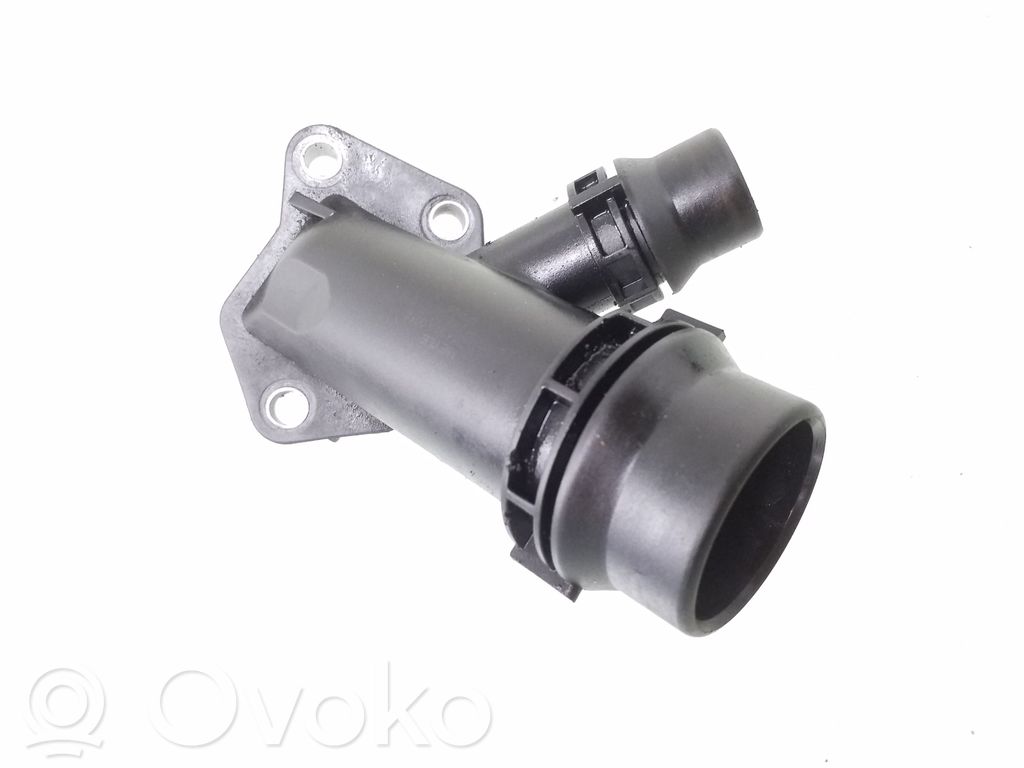 BMW 5 E39 Engine coolant pipe/hose 