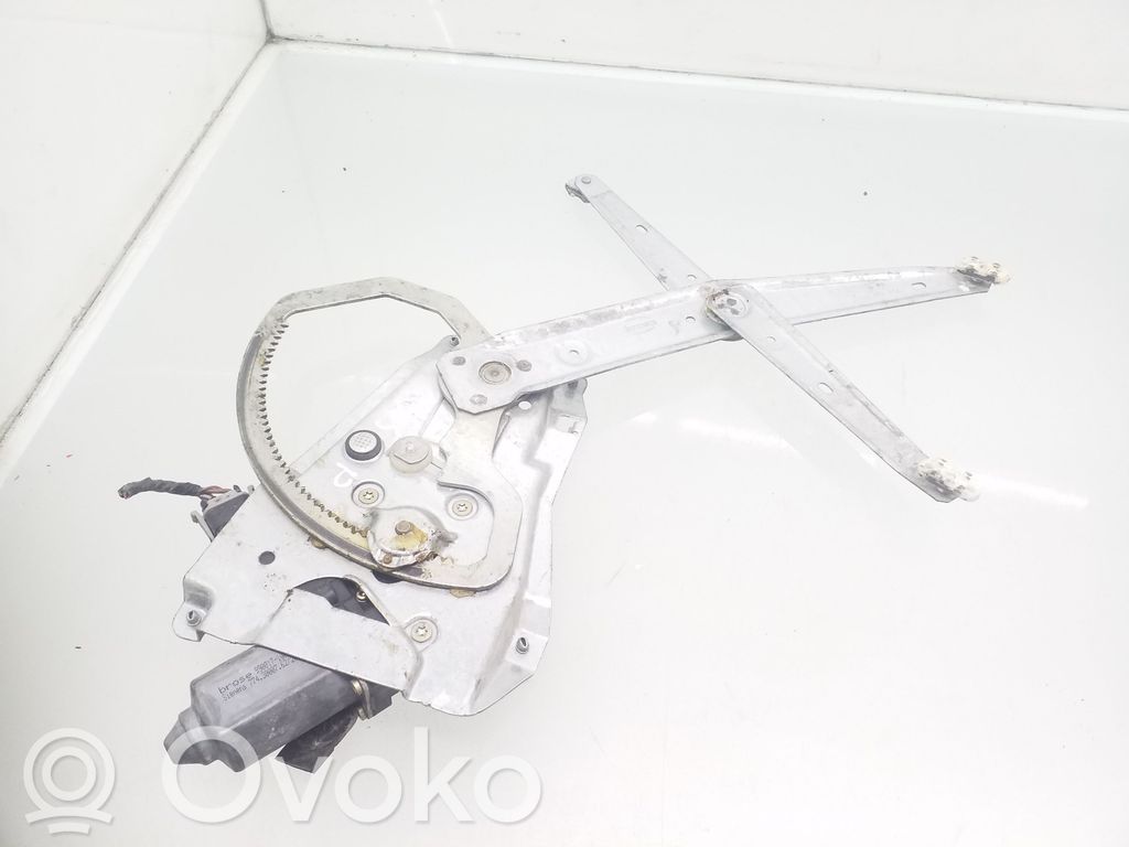 Opel Omega B2 Elektryczny podnośnik szyby drzwi przednich 