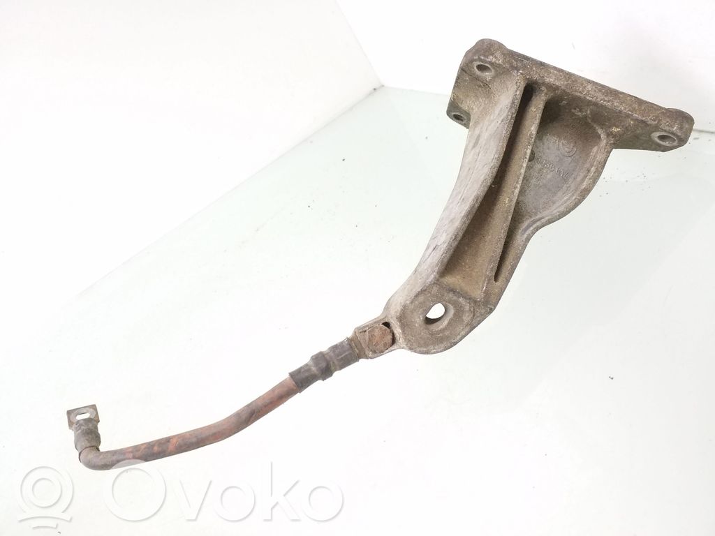 BMW 5 E34 Engine mounting bracket 
