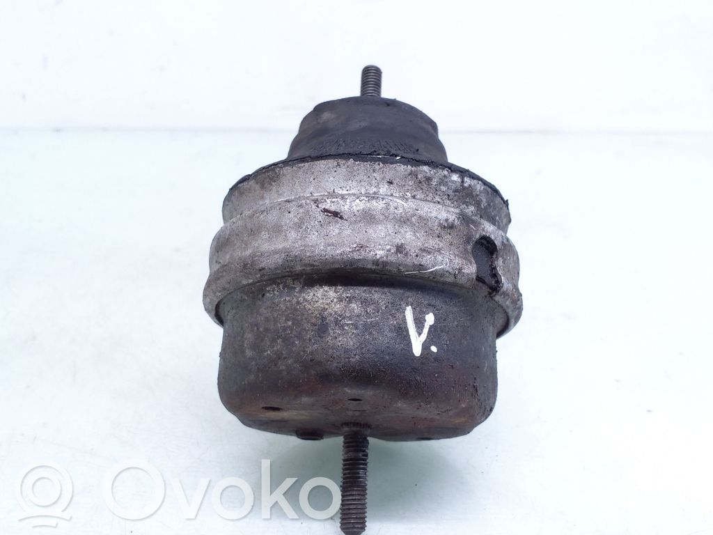 Engine mount bracket   8D0199382,8D0199379,4B0199379A