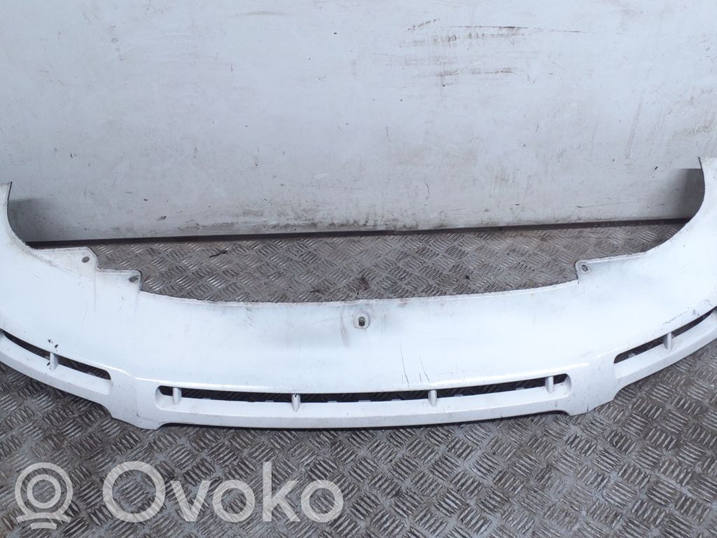 Volkswagen PASSAT B5.5 Borde del parachoques delantero 