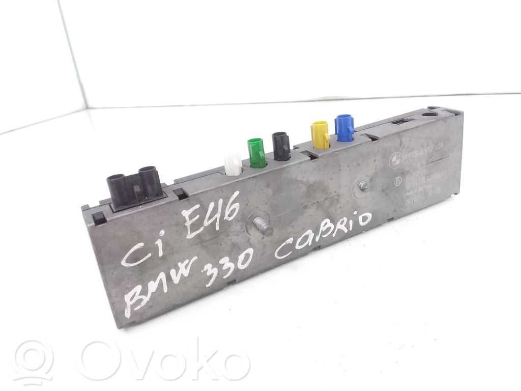 BMW 3 E46 Antenos stiprintuvas 
