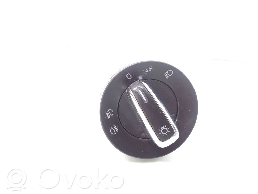 Skoda Rapid (NH) Interruptor de luz 