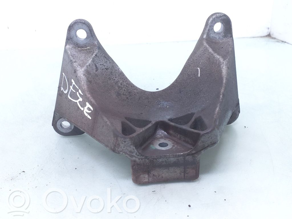 BMW 5 E60 E61 Gearbox mounting bracket 