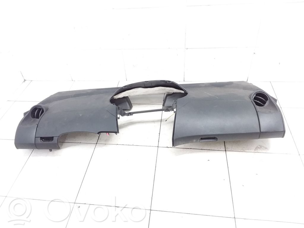Toyota Yaris Панель 