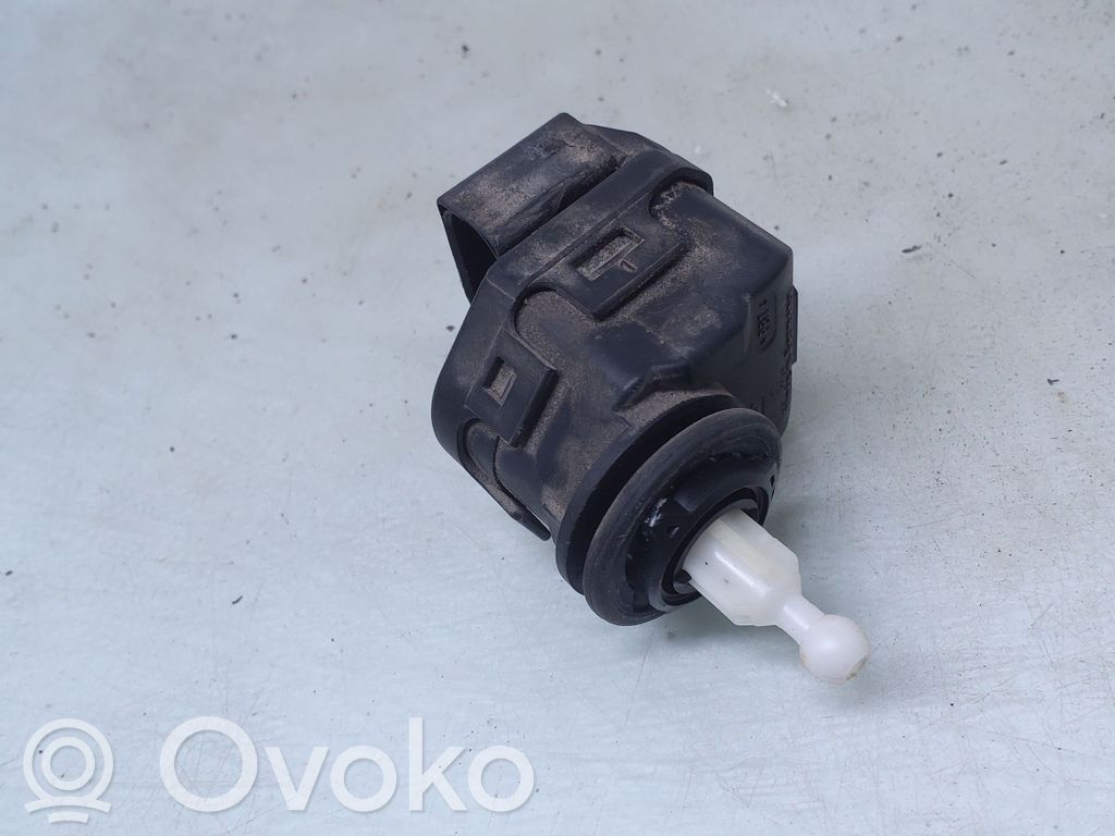 Skoda Octavia Mk1 (1U) Silniczek regulacji świateł 
