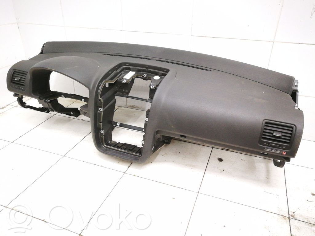 Volkswagen Golf V Панель 