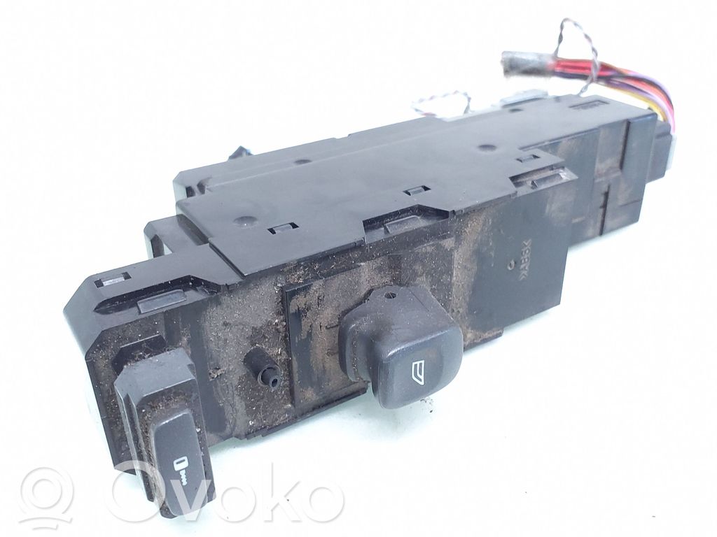 Interruptor del elevalunas eléctrico   9467627