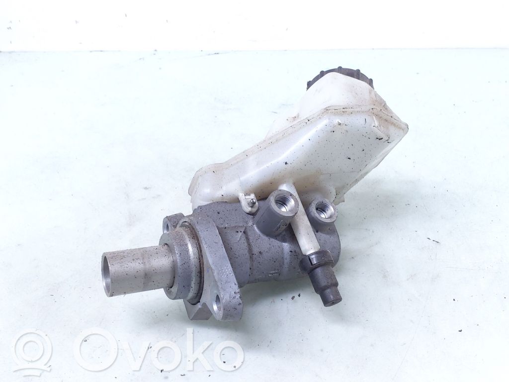 Pompă centrală de frână   03350885571