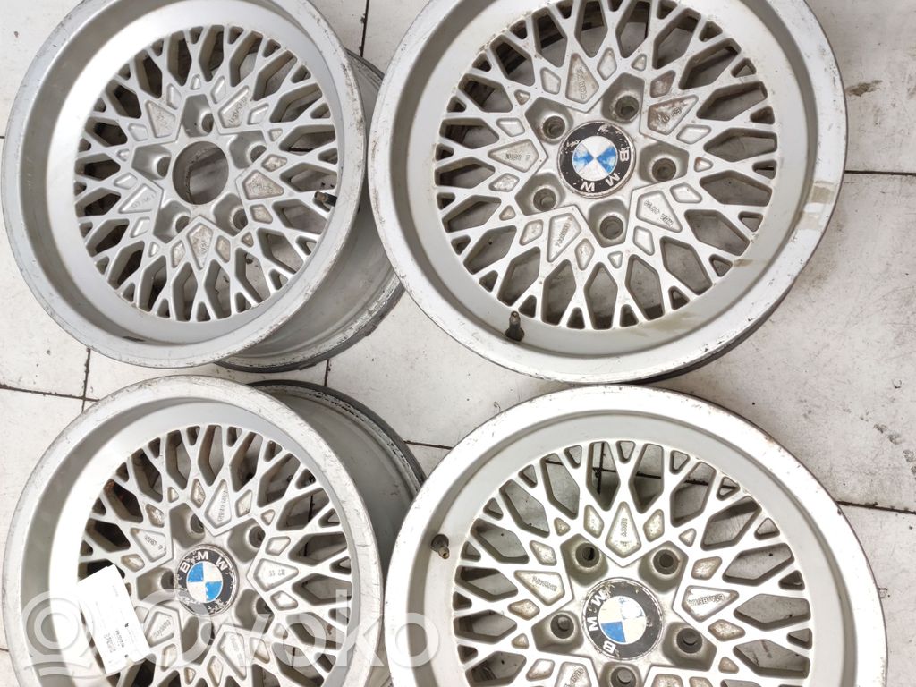 BMW 3 E30 Felgi aluminiowe R15 