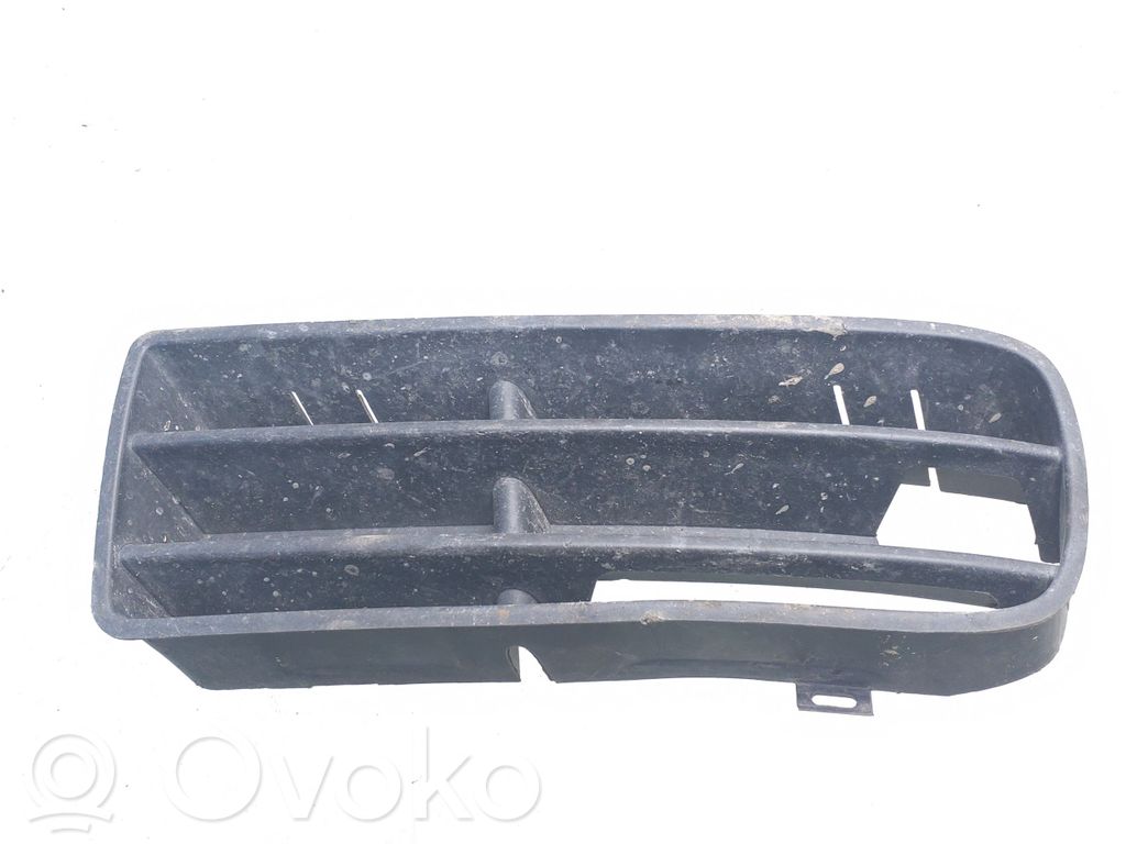 Volkswagen Golf IV Grilă inferioară bară față 