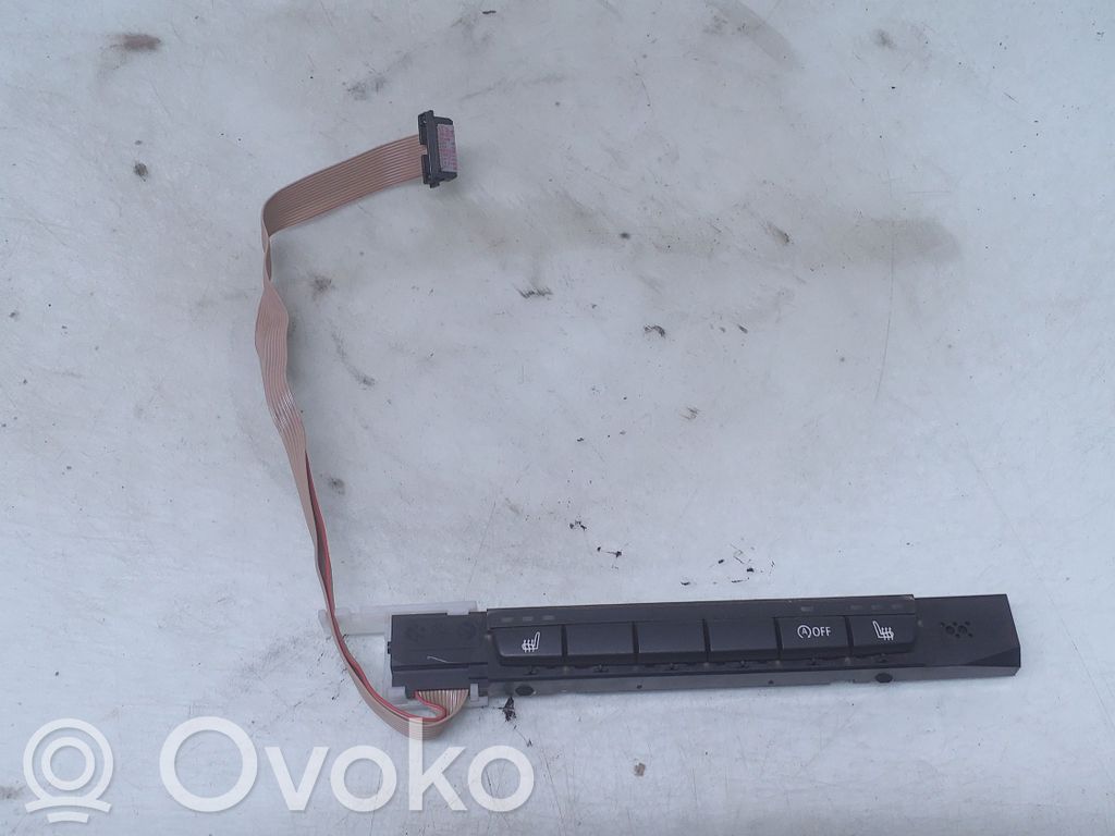 Seat heating switch   6971799,03744601