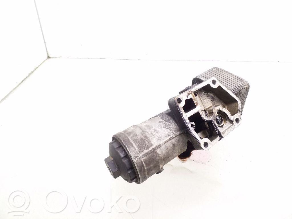 Audi A4 S4 B7 8E 8H Suport montare filtru ulei 