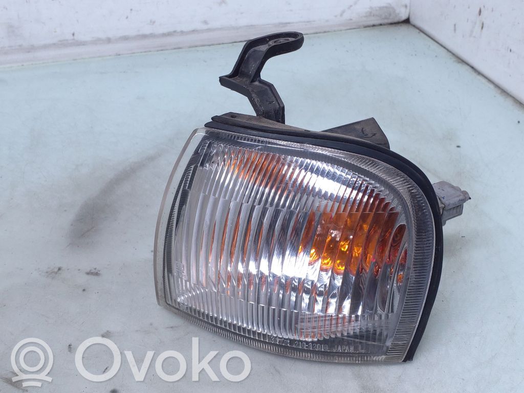 Suzuki Baleno EG Indicatore di direzione anteriore 