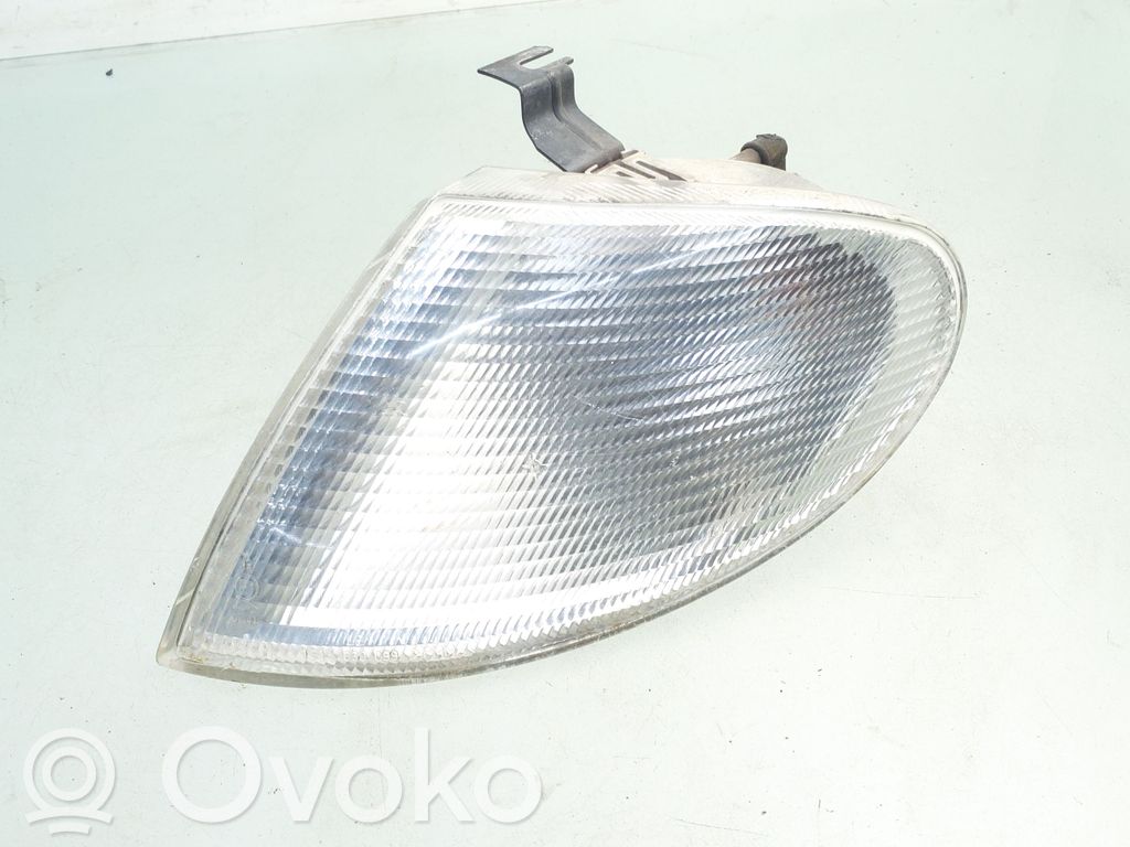 Volkswagen Sharan Front indicator light 