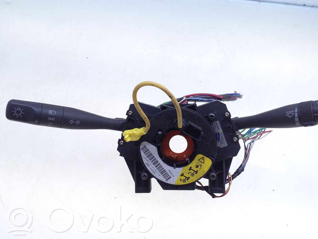 Land Rover Freelander Interruptor/palanca de limpiador de luz de giro 