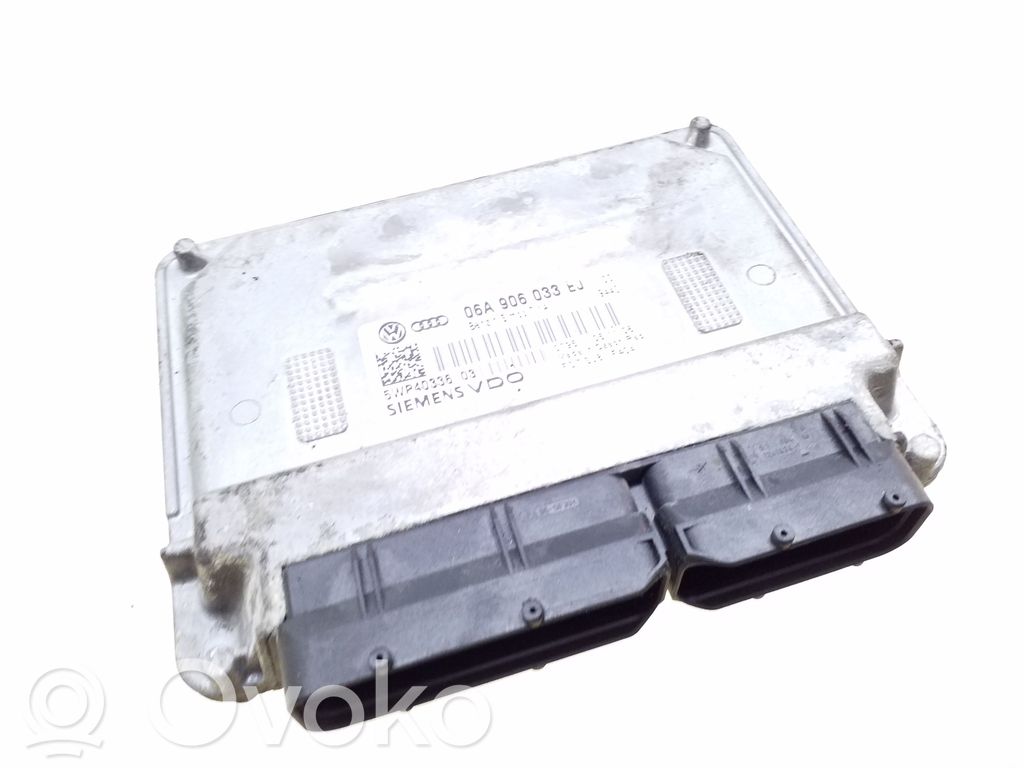 Audi A3 S3 A3 Sportback 8P Engine control unit/module 