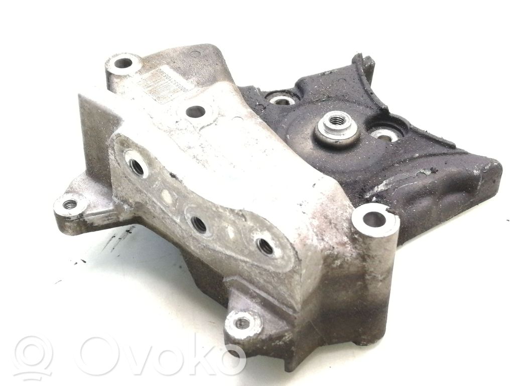 Opel Vectra C Engine mounting bracket 