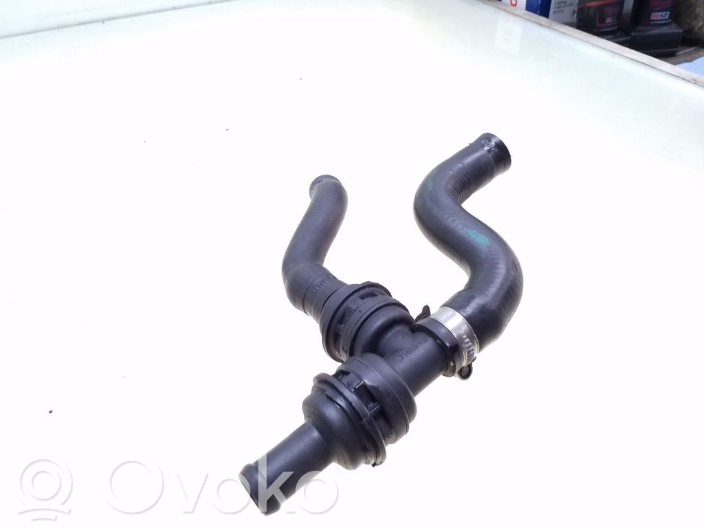 BMW 5 E39 Engine coolant pipe/hose 