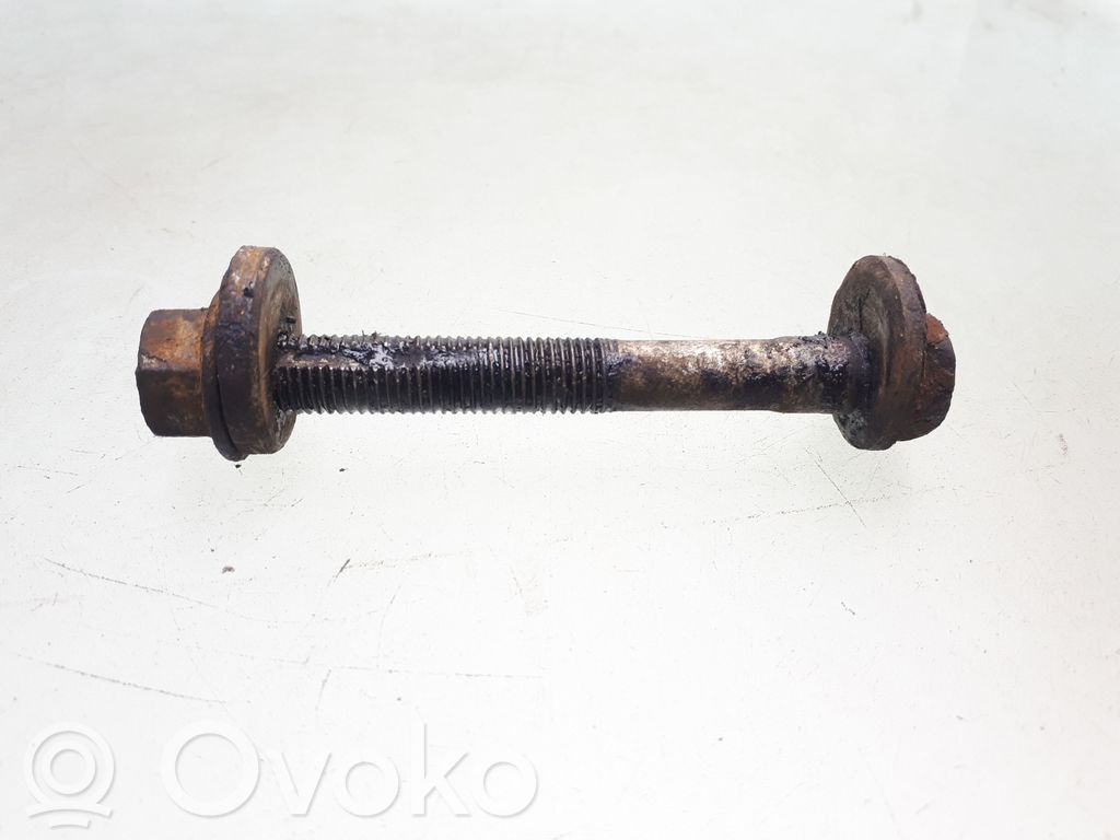 Tornillo de cámara de la suspensión trasera