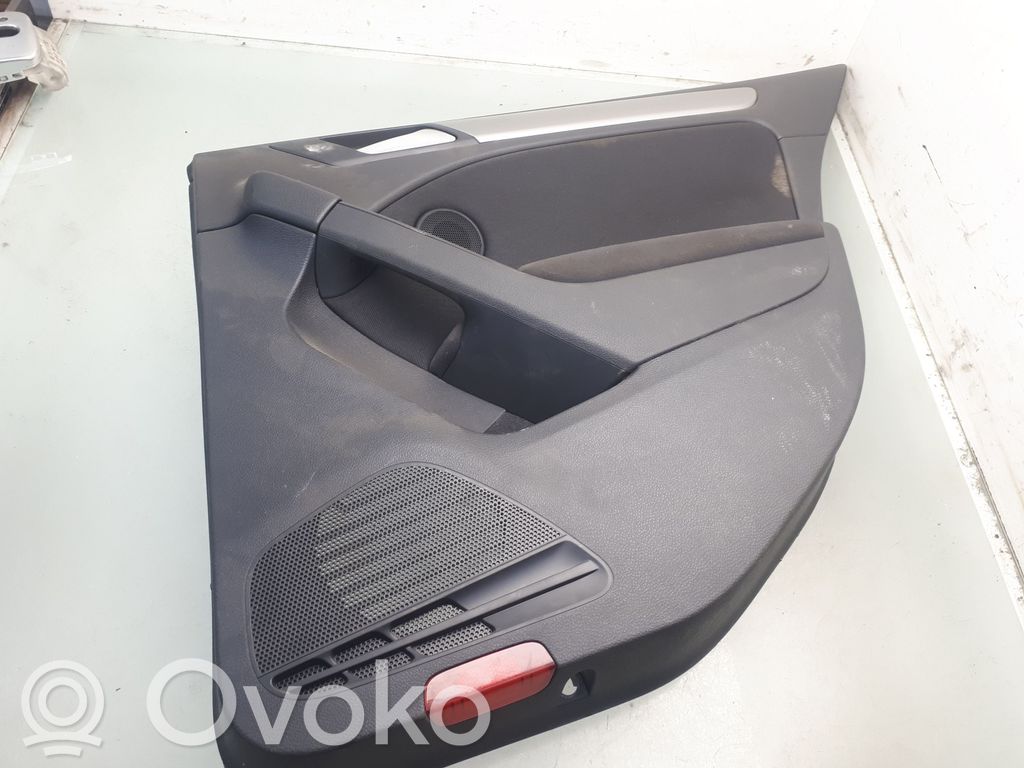Volkswagen Golf VI Moldura del tarjetero de la puerta trasera 